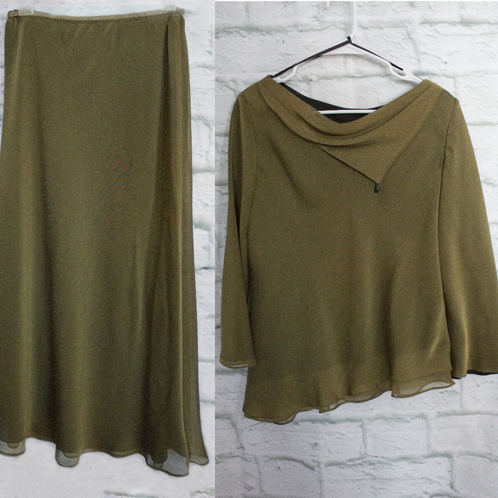 Donna Ricco 2 Piece Blouse & Skirt Asymmetric Hem